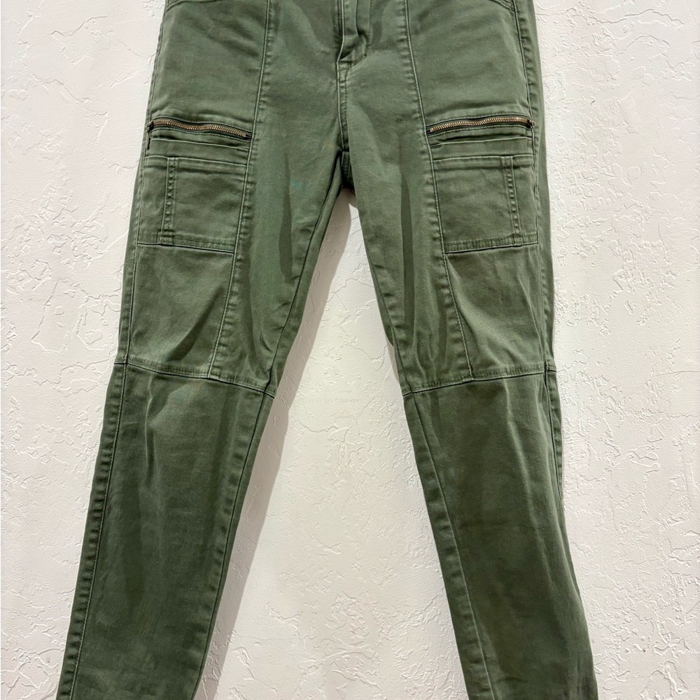 UNIONBAY Olive Green Cargo ankle Pants